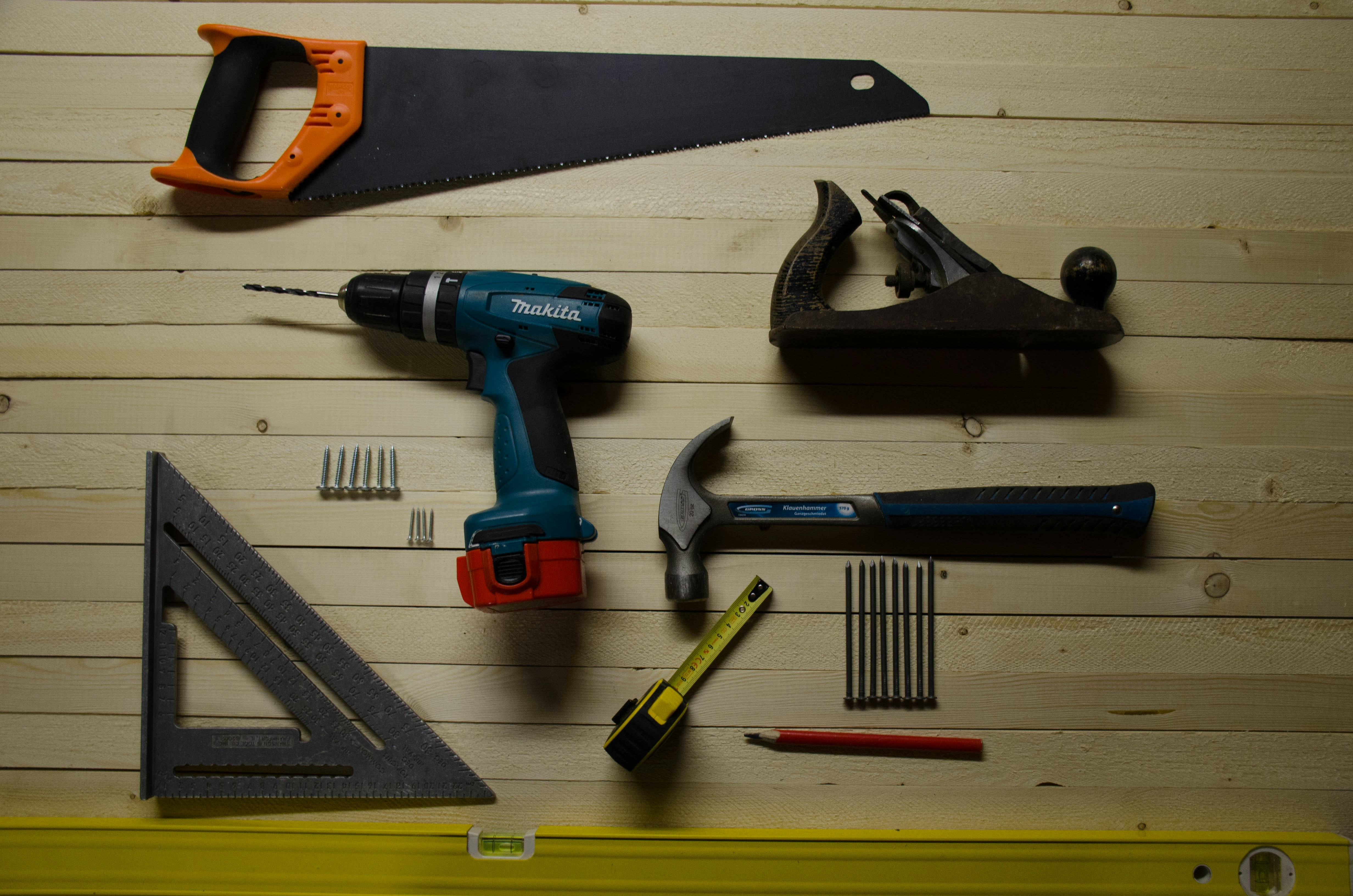Hardware tools